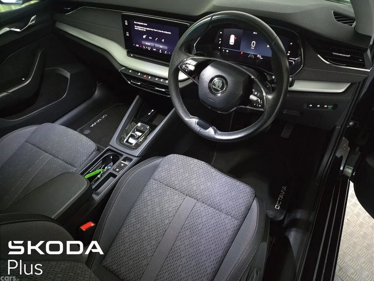 Skoda Octavia Estate, Diesel, 2024, Black