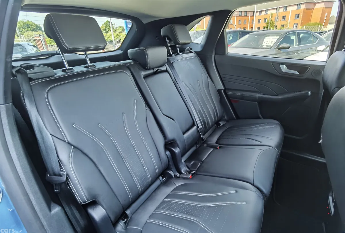 Ford Kuga SUV, Petrol Plug-in Hybrid, 2023, Blue