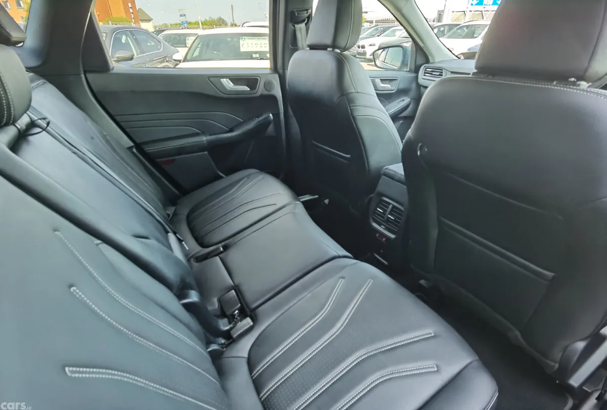 Ford Kuga SUV, Petrol Plug-in Hybrid, 2023, Blue