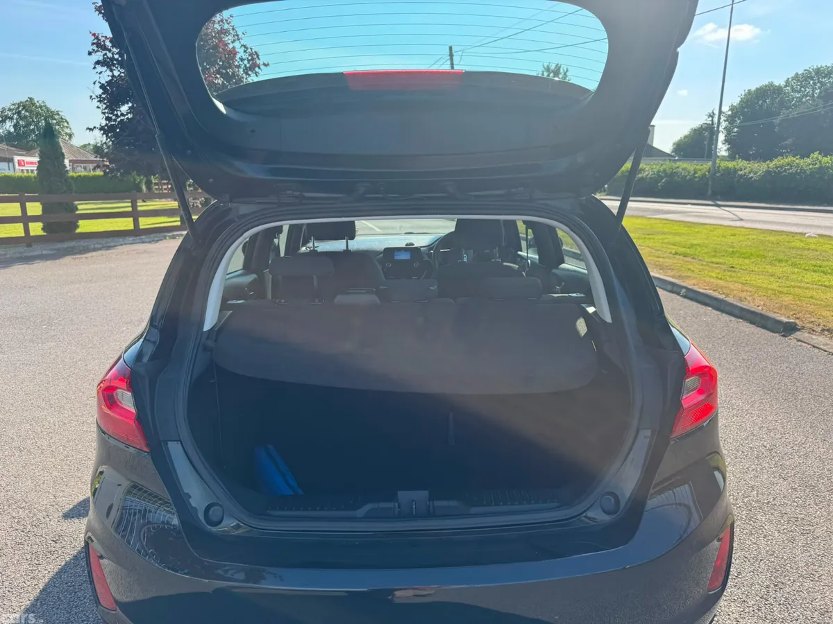 Ford Fiesta Hatchback, Petrol, 2020, Black