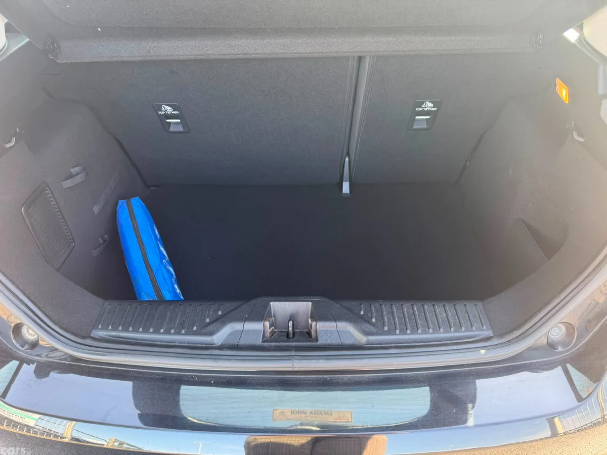 Ford Fiesta Hatchback, Petrol, 2020, Black