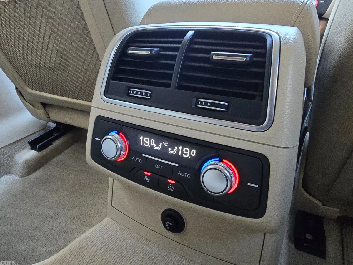 Audi A6 Estate, Diesel, 2017, Blue