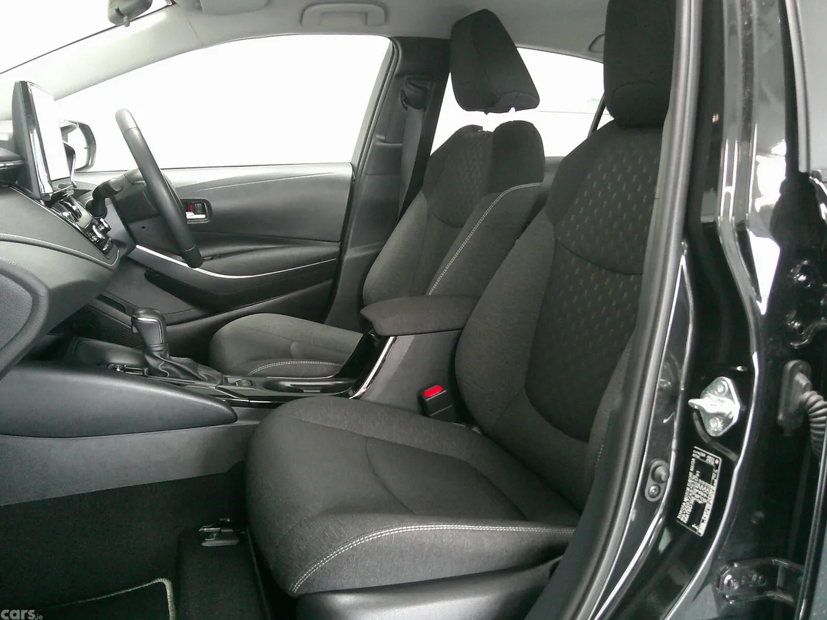 Toyota Corolla Saloon, Petrol Hybrid, 2023, Black