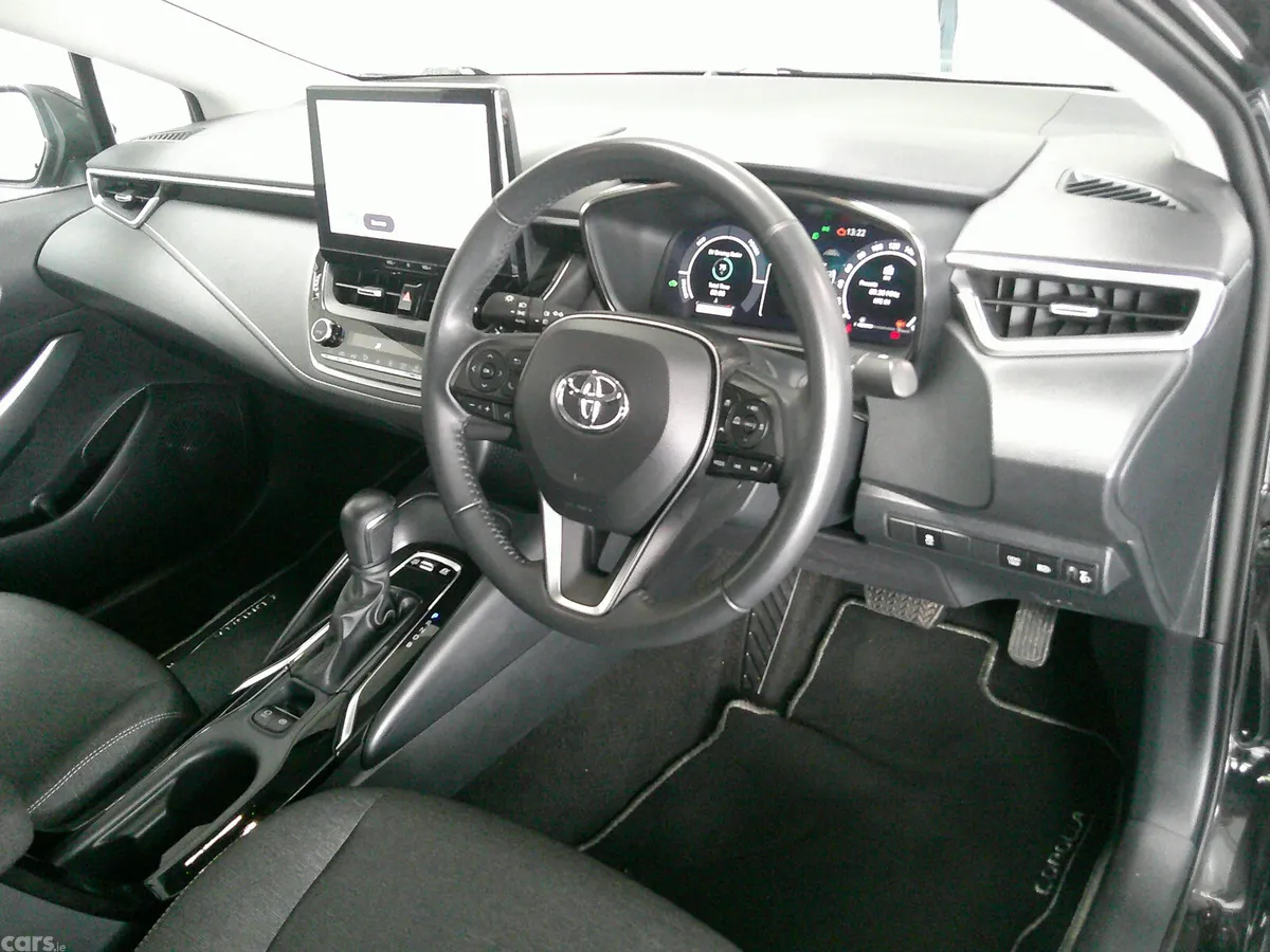Toyota Corolla Saloon, Petrol Hybrid, 2023, Black