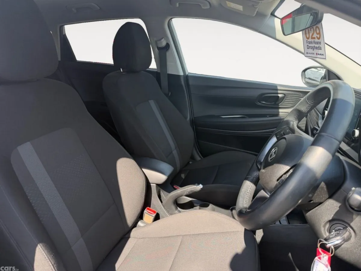 Hyundai i20 Hatchback, Petrol, 2024, Grey