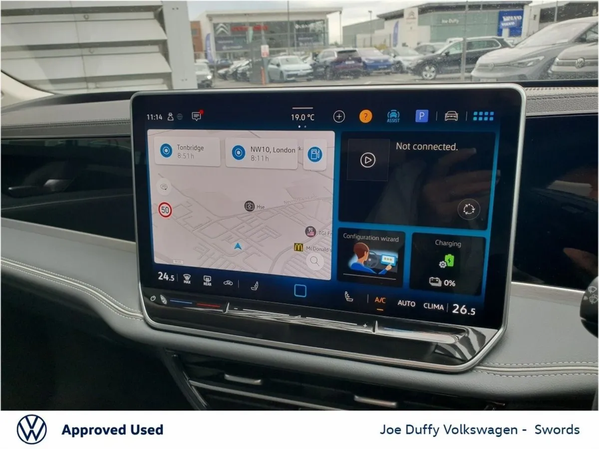 Volkswagen Passat Estate, Petrol Hybrid, 2025, White