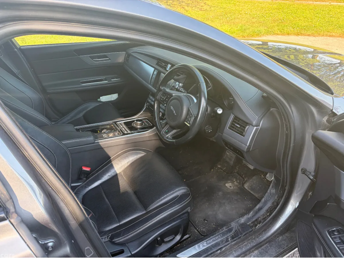 Jaguar XF Saloon, Diesel, 2017, Grey