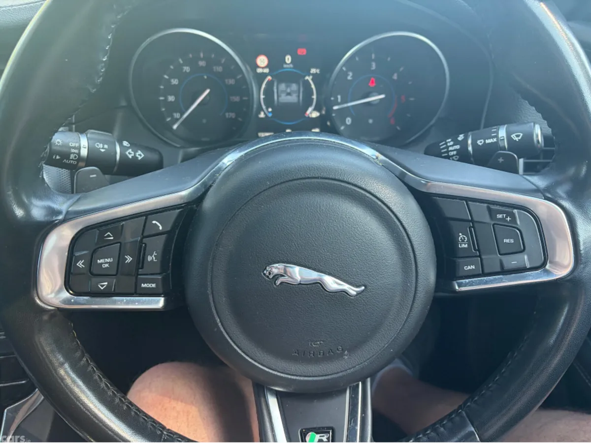 Jaguar XF Saloon, Diesel, 2017, Grey