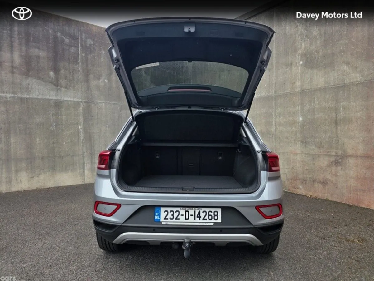 Volkswagen T-Roc Estate, Petrol, 2023, Grey