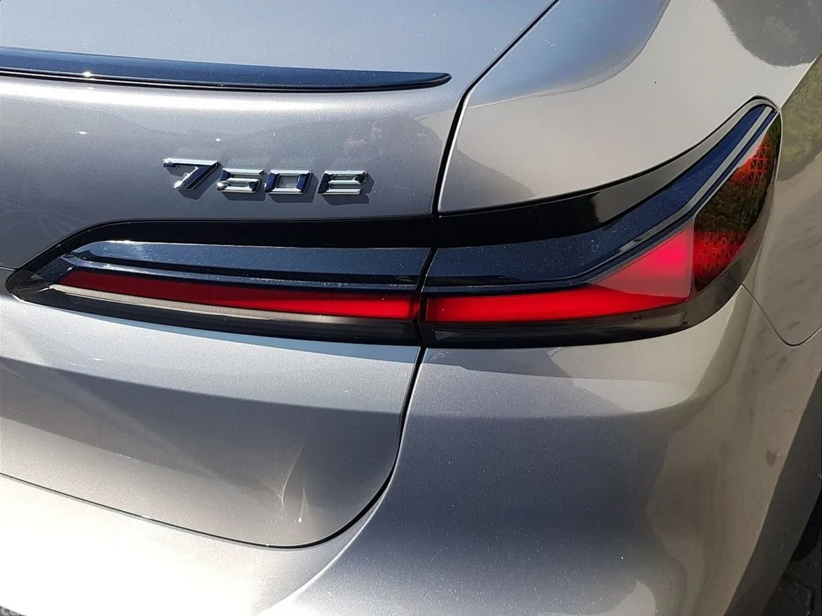 BMW 7-Series Saloon, Petrol Plug-in Hybrid, 2023, Grey