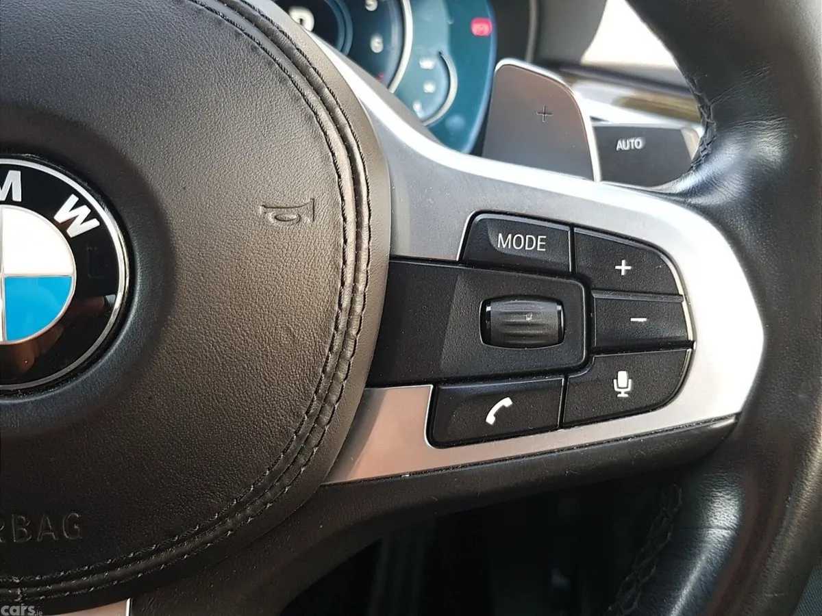 BMW 5-Series Saloon, Petrol Plug-in Hybrid, 2018, Grey