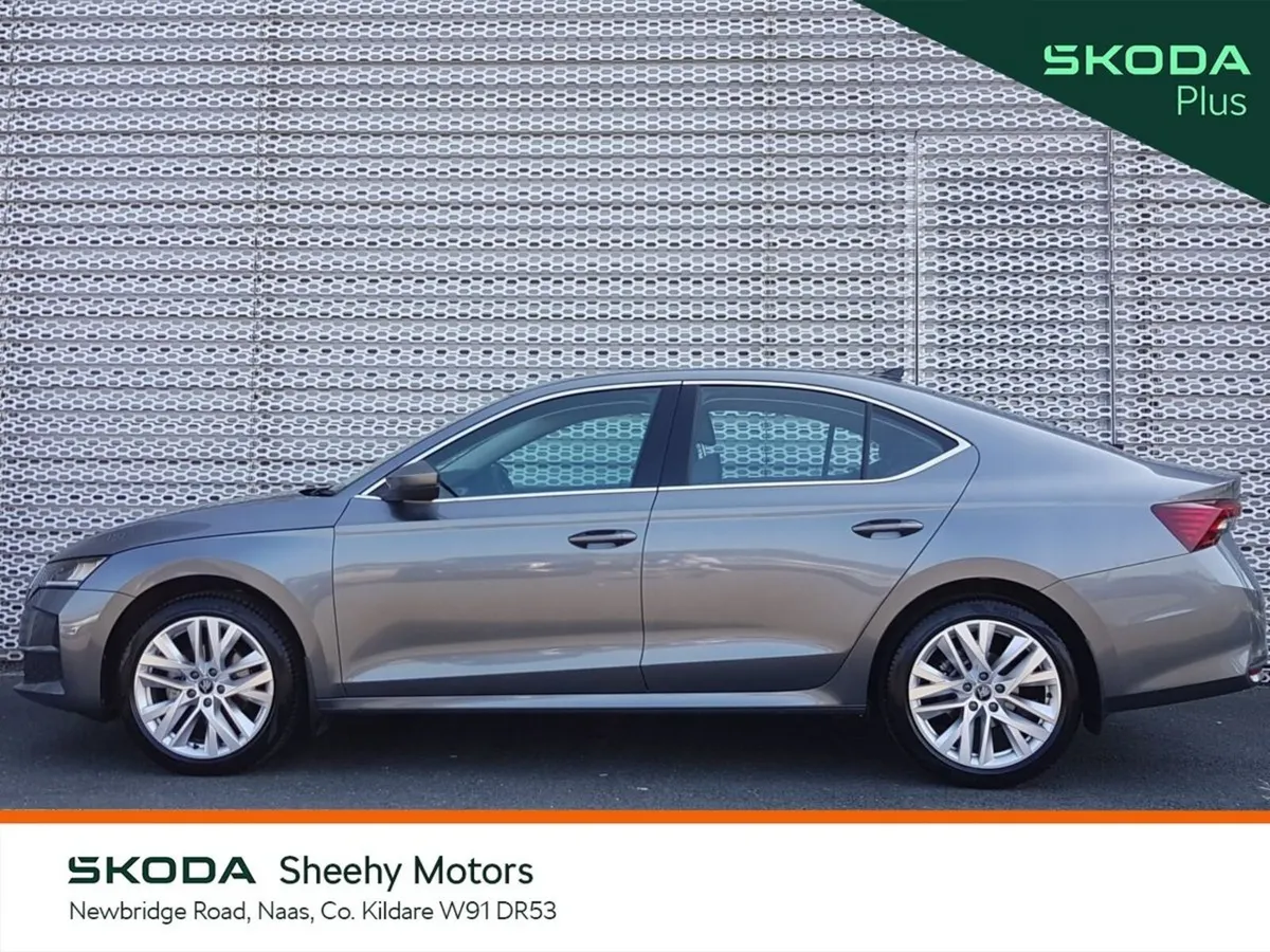 Skoda Octavia Saloon, Diesel, 2026, Grey