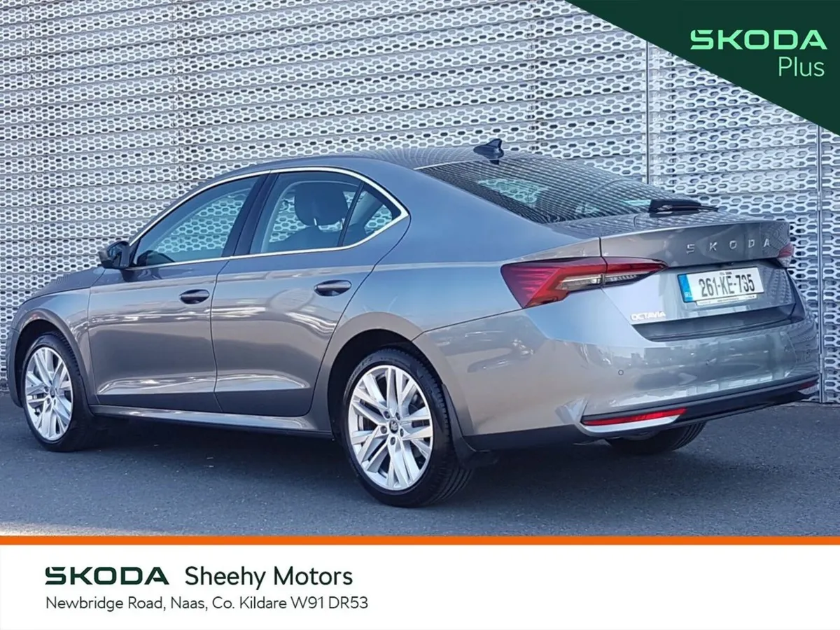 Skoda Octavia Saloon, Diesel, 2026, Grey