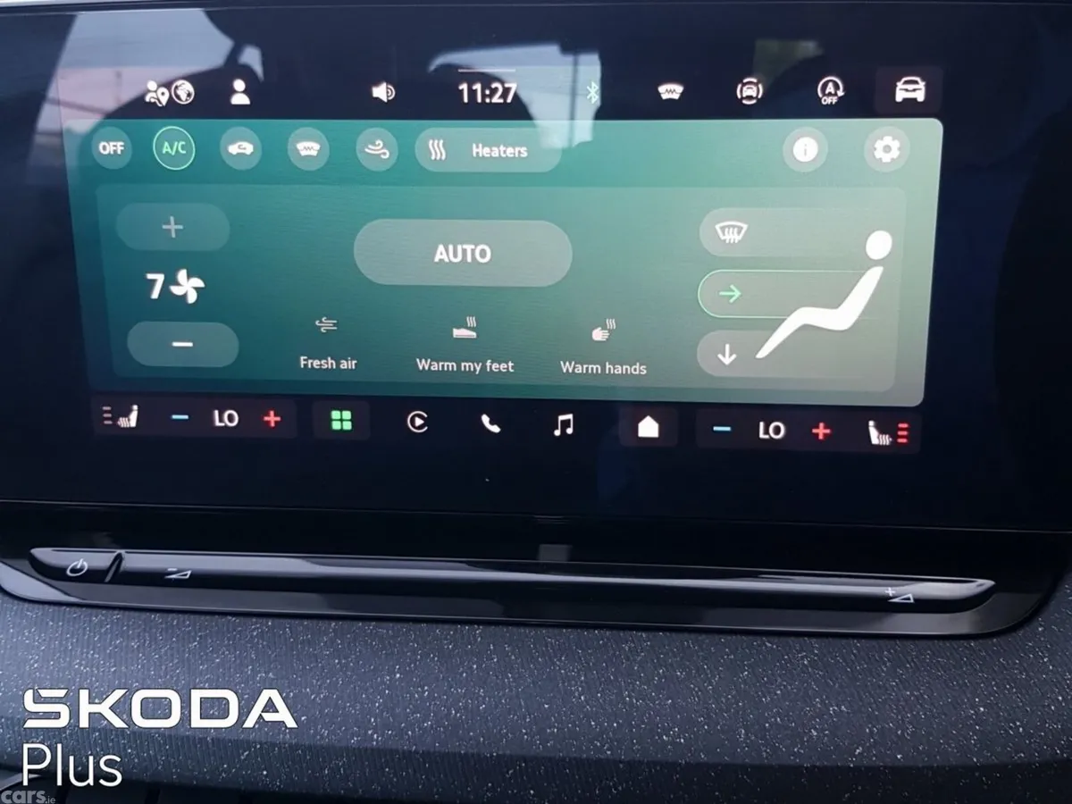 Skoda Octavia Saloon, Diesel, 2026, Grey