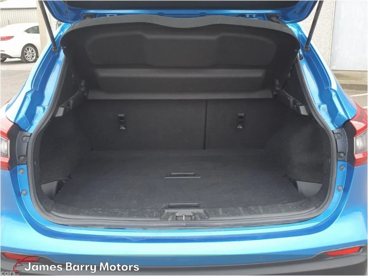 Nissan Qashqai SUV, Diesel, 2017, Blue