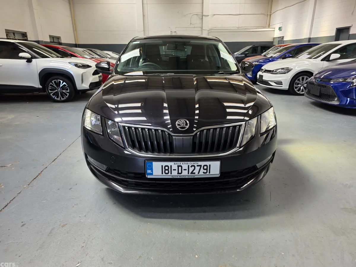 Skoda Octavia Saloon, Petrol, 2018, Black