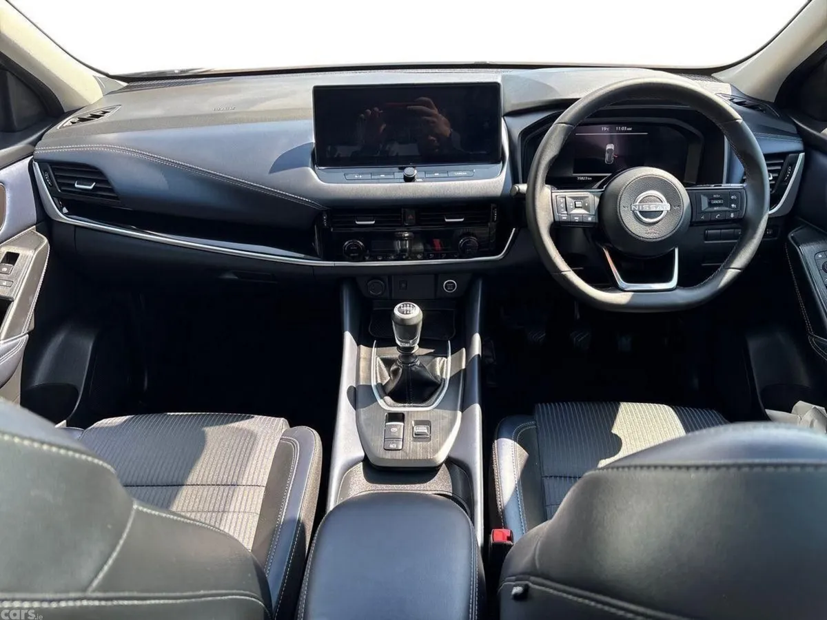 Nissan Qashqai MPV, Petrol, 2024, Black