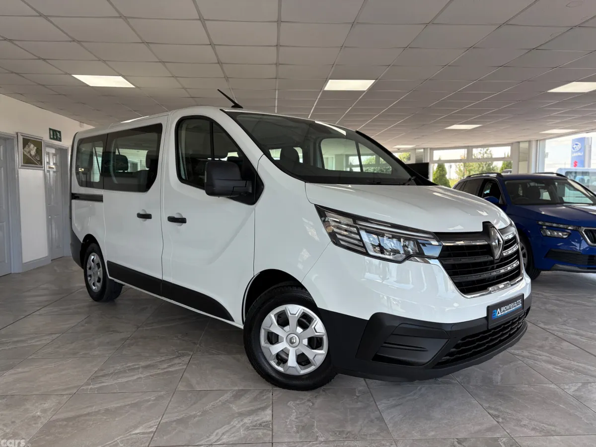 Renault Trafic MPV, Diesel, 2023, White