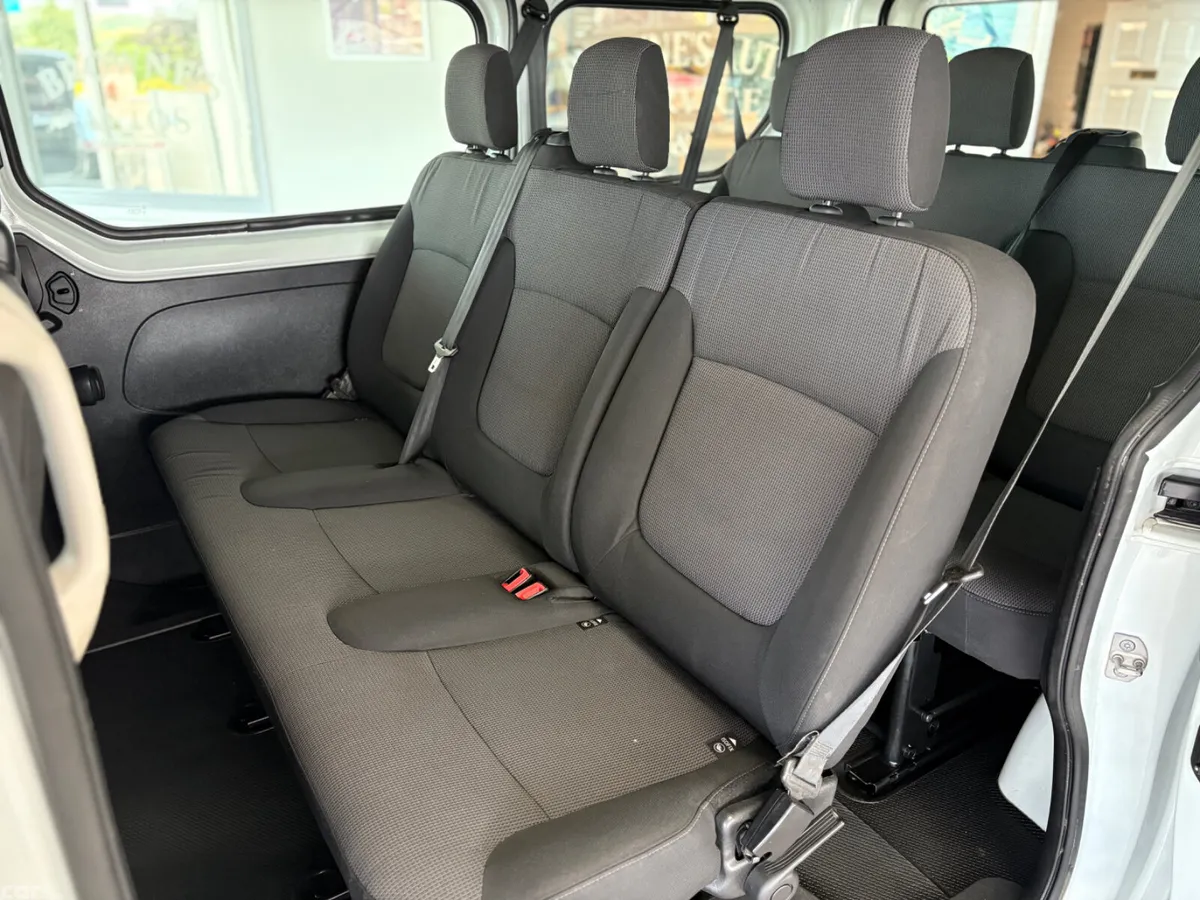 Renault Trafic MPV, Diesel, 2023, White