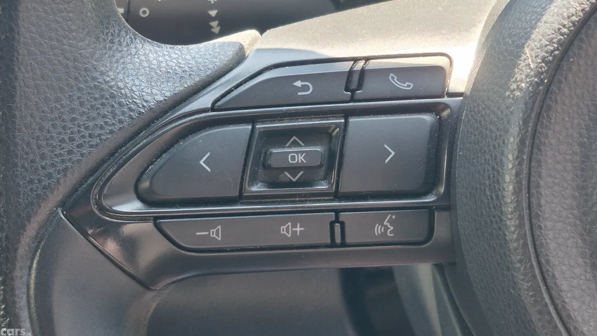 Toyota Yaris Hatchback, Petrol Hybrid, 2021, Silver
