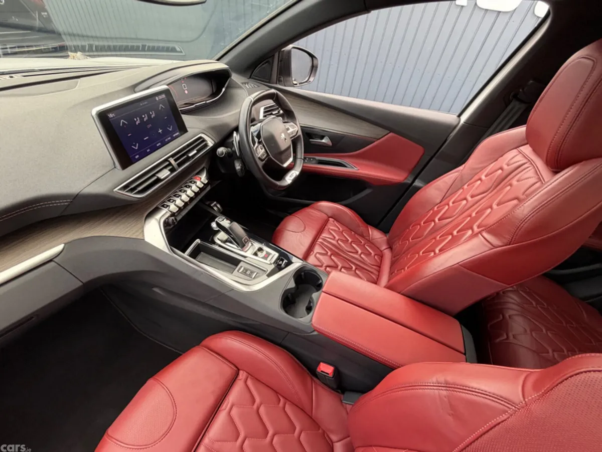 Peugeot 3008 SUV, Diesel, 2021, White