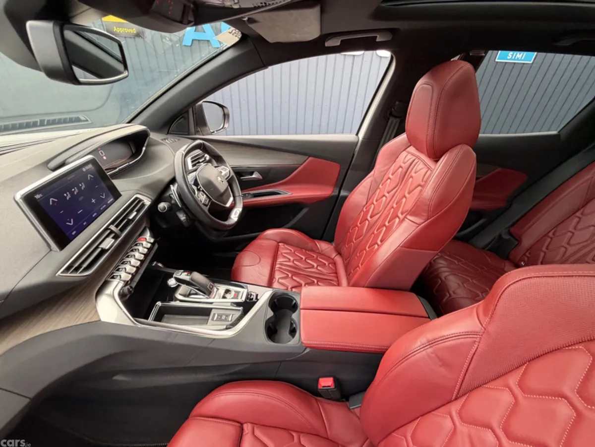 Peugeot 3008 SUV, Diesel, 2021, White