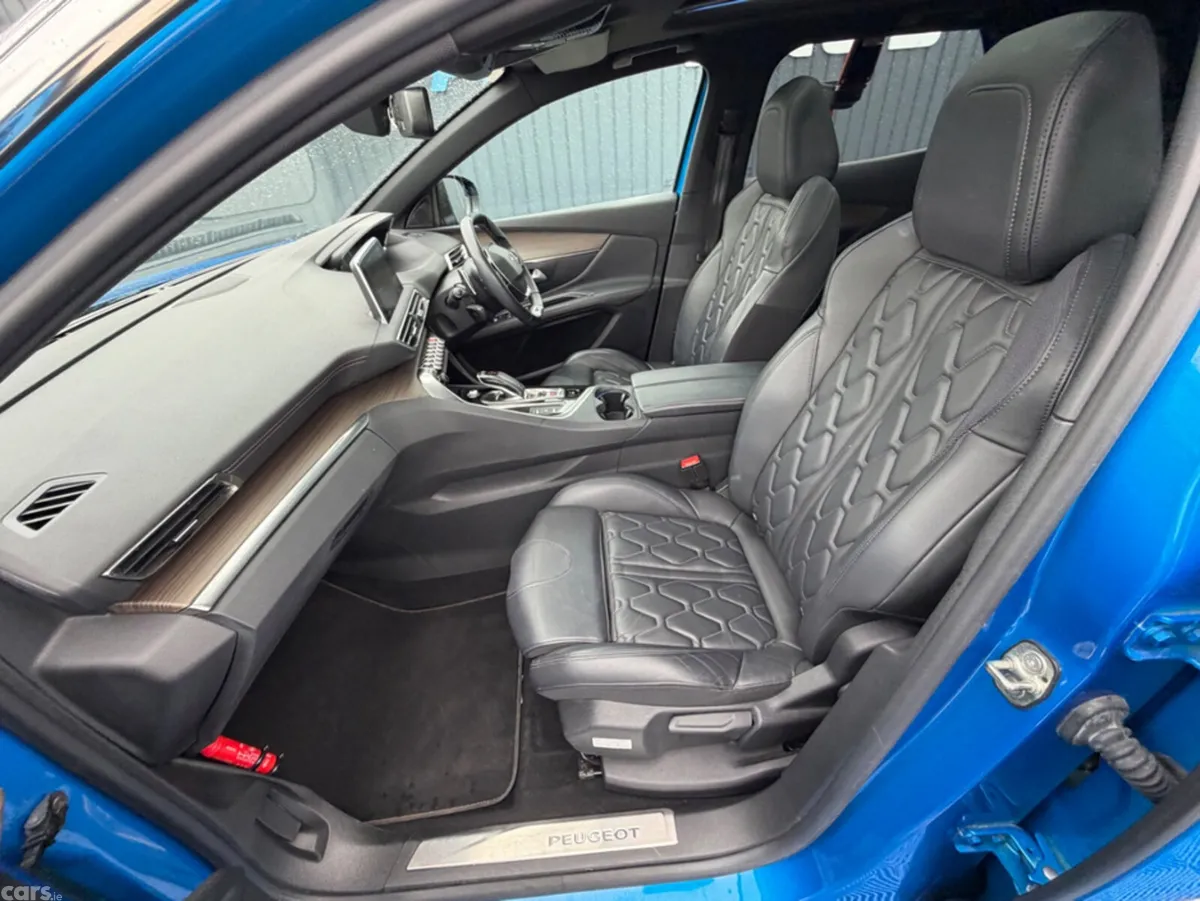 Peugeot 3008 SUV, Diesel, 2021, Blue