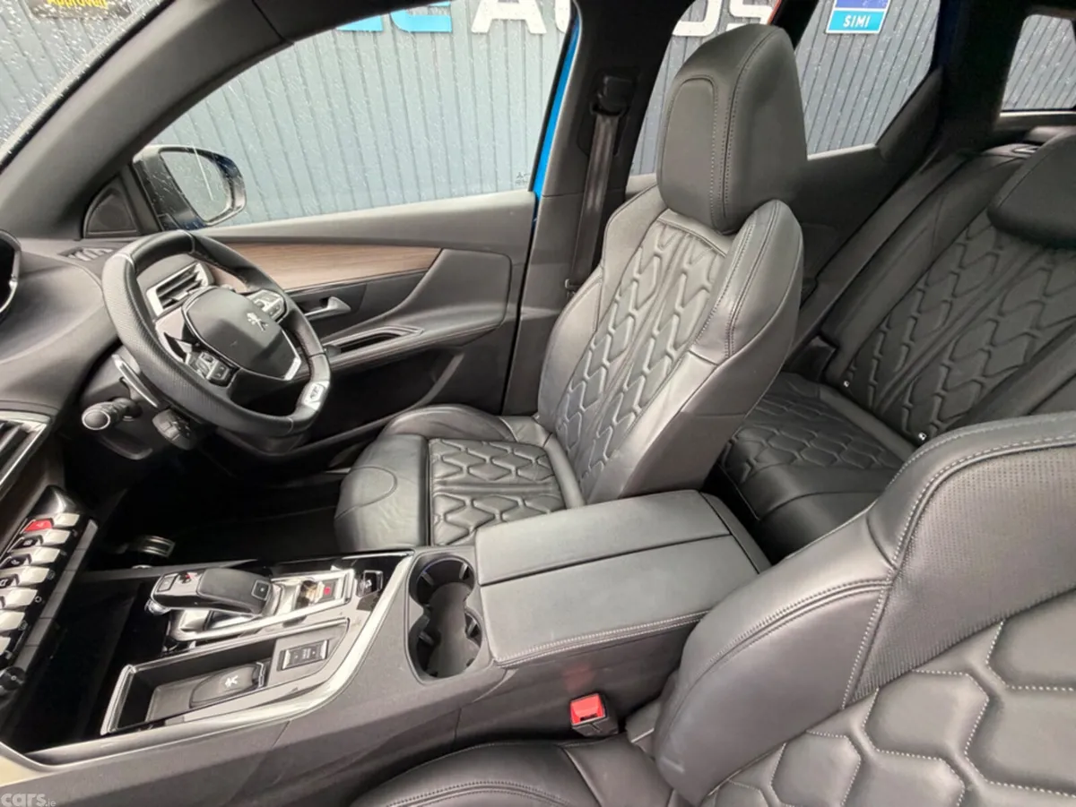 Peugeot 3008 SUV, Diesel, 2021, Blue