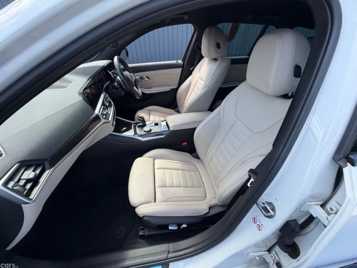 BMW 3-Series Estate, Diesel, 2022, White