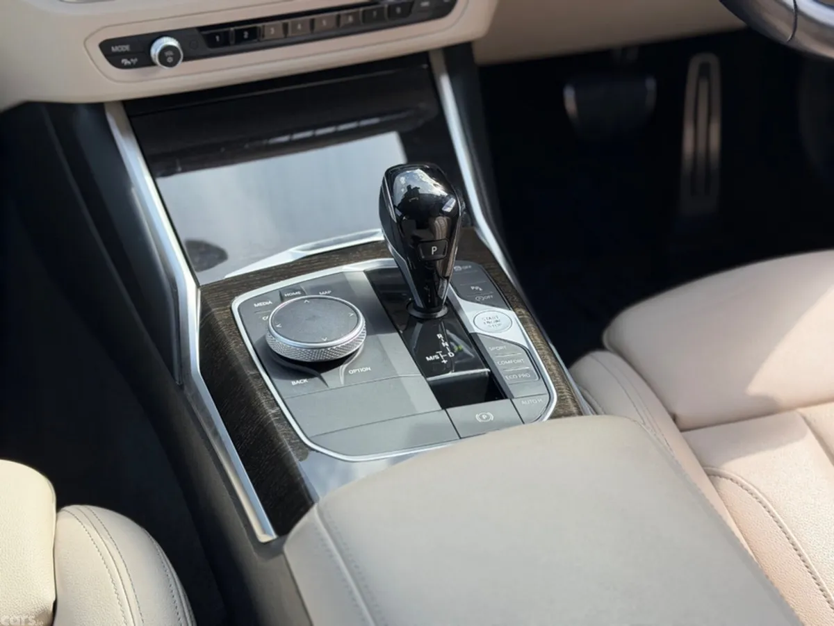 BMW 3-Series Estate, Diesel, 2022, White