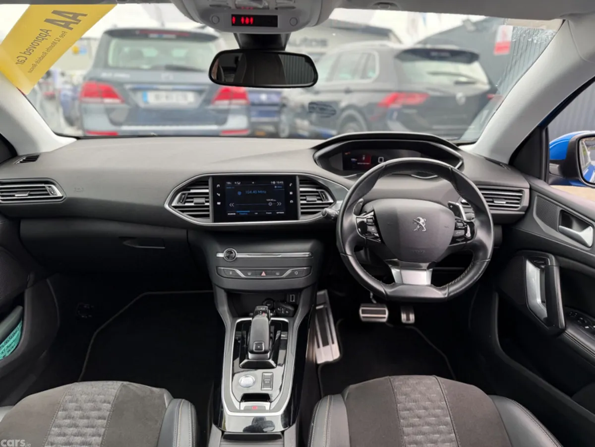 Peugeot 308 Hatchback, Diesel, 2021, Blue