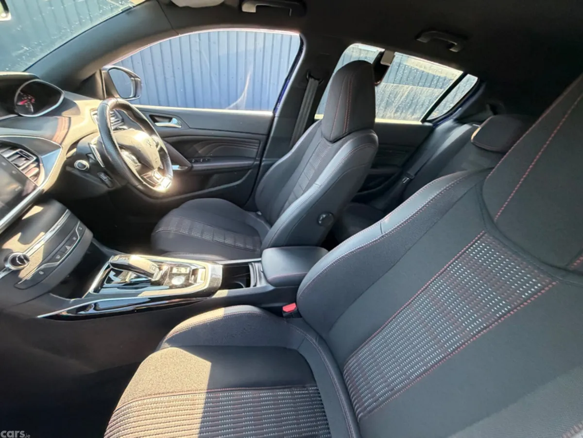 Peugeot 308 Hatchback, Diesel, 2020, Blue