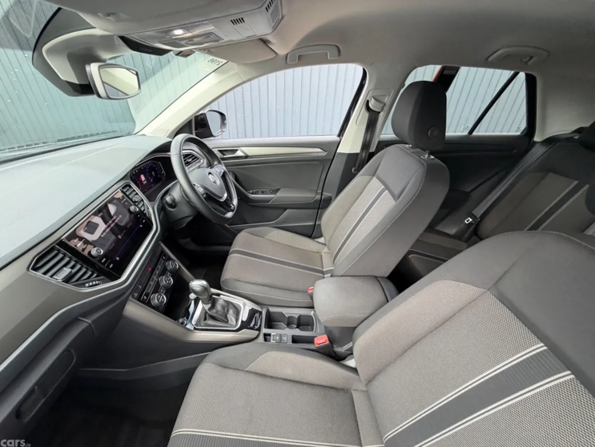 Volkswagen T-Roc SUV, Diesel, 2021, Black