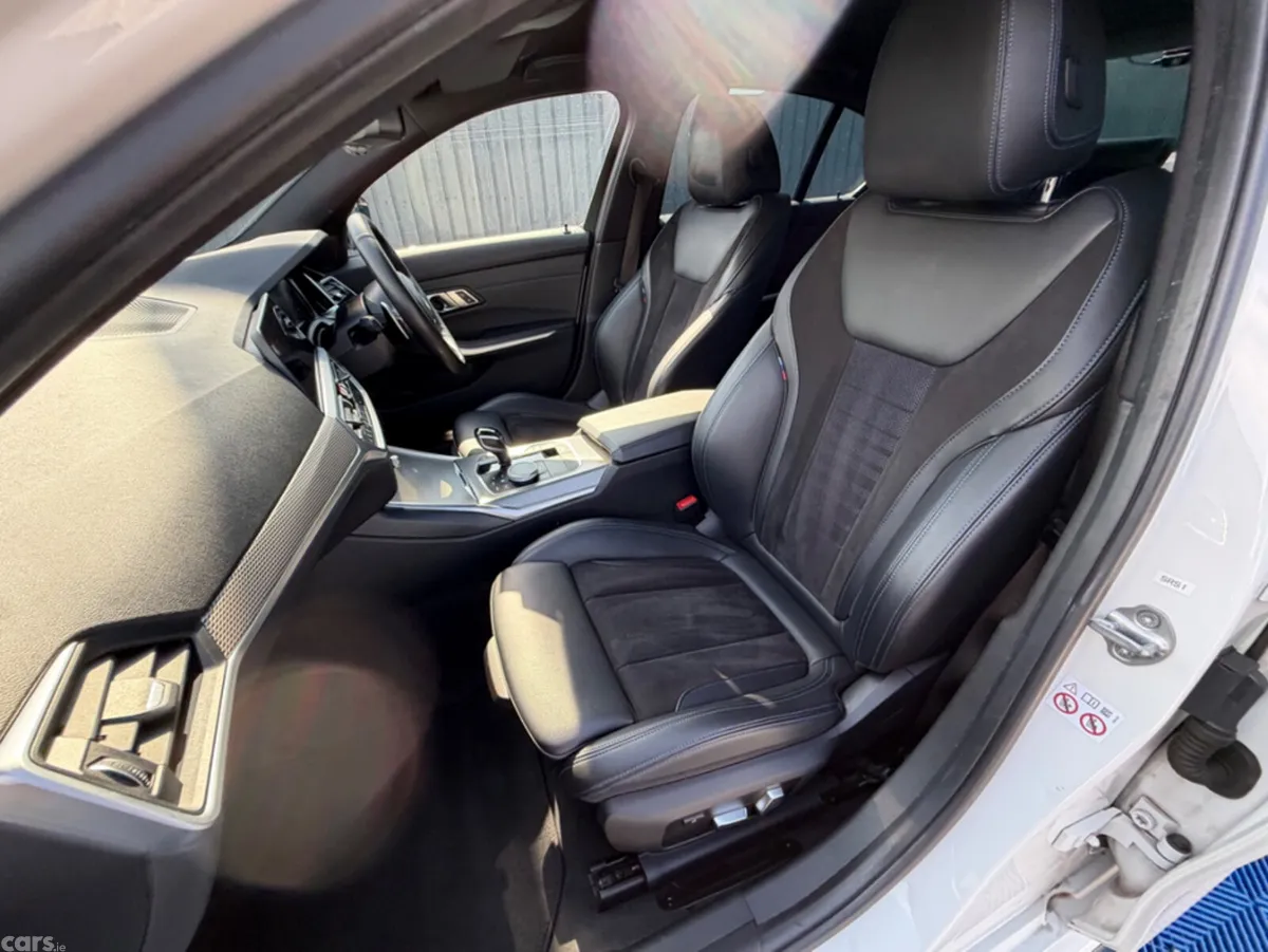 BMW 3-Series Saloon, Diesel, 2019, White