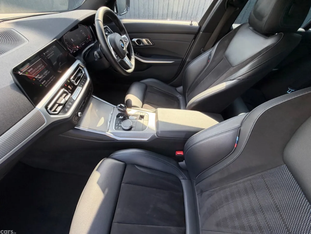 BMW 3-Series Saloon, Diesel, 2019, White