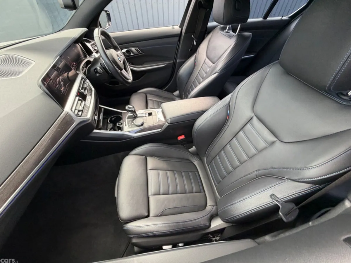 BMW 3-Series Saloon, Diesel, 2019, White