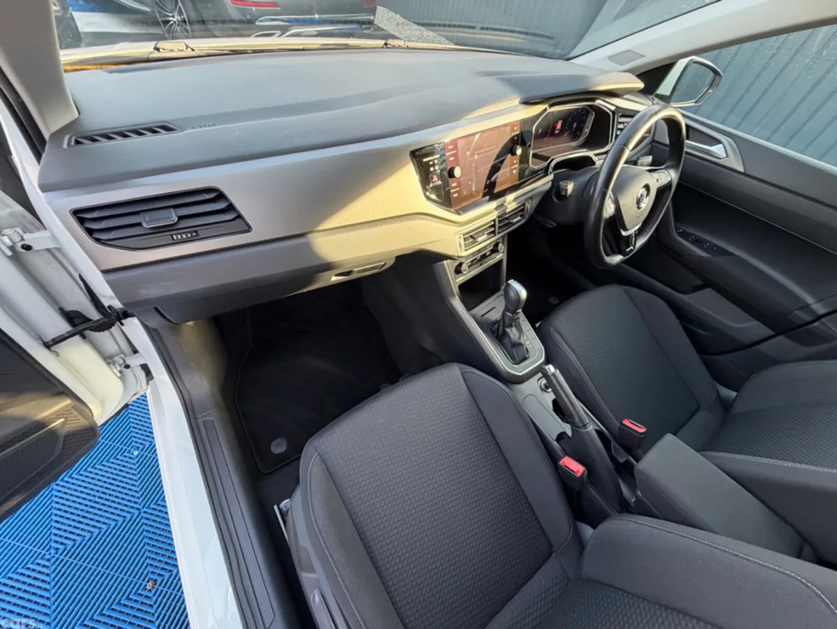 Volkswagen Polo Hatchback, Petrol, 2019, White