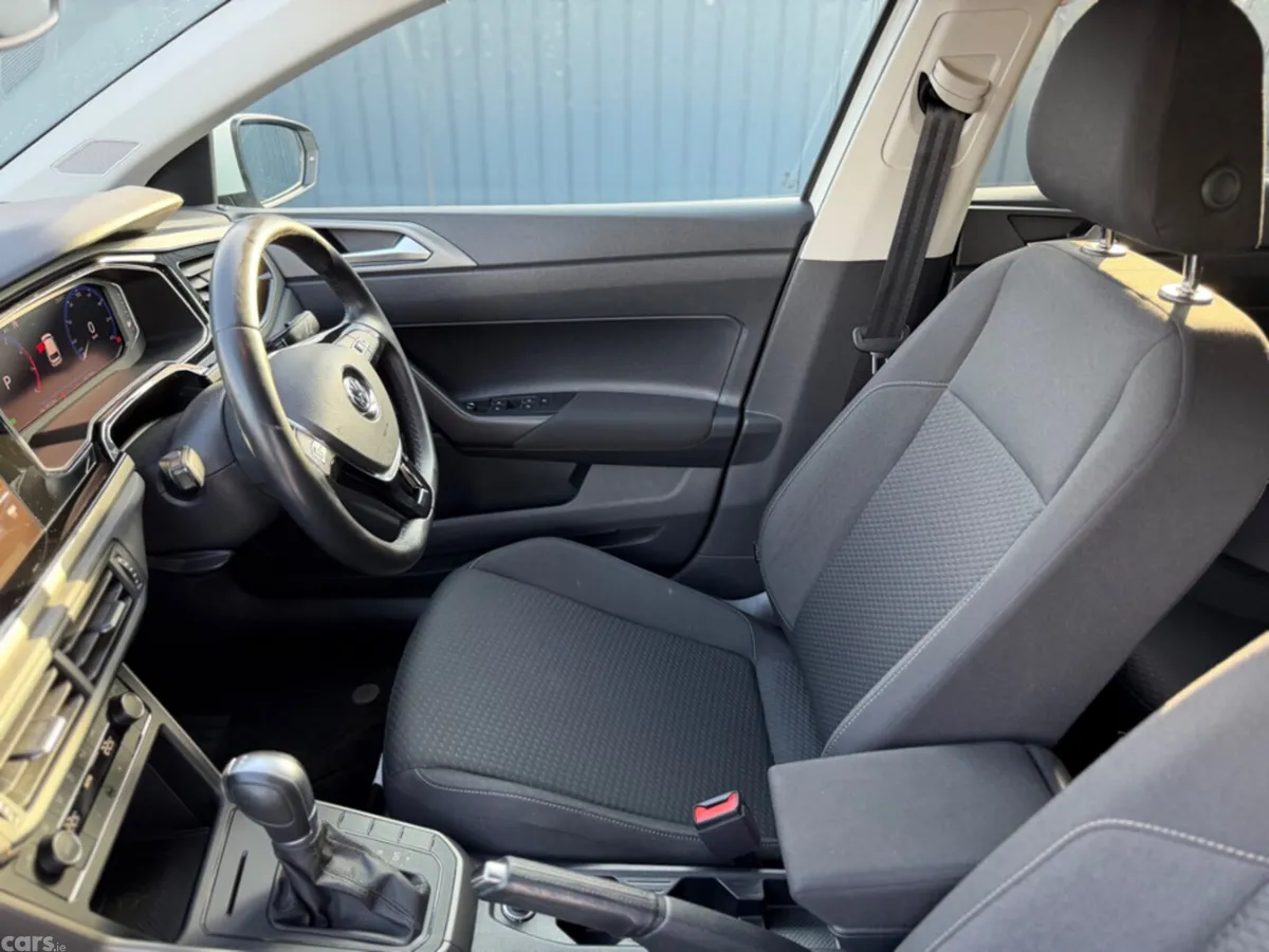 Volkswagen Polo Hatchback, Petrol, 2019, White