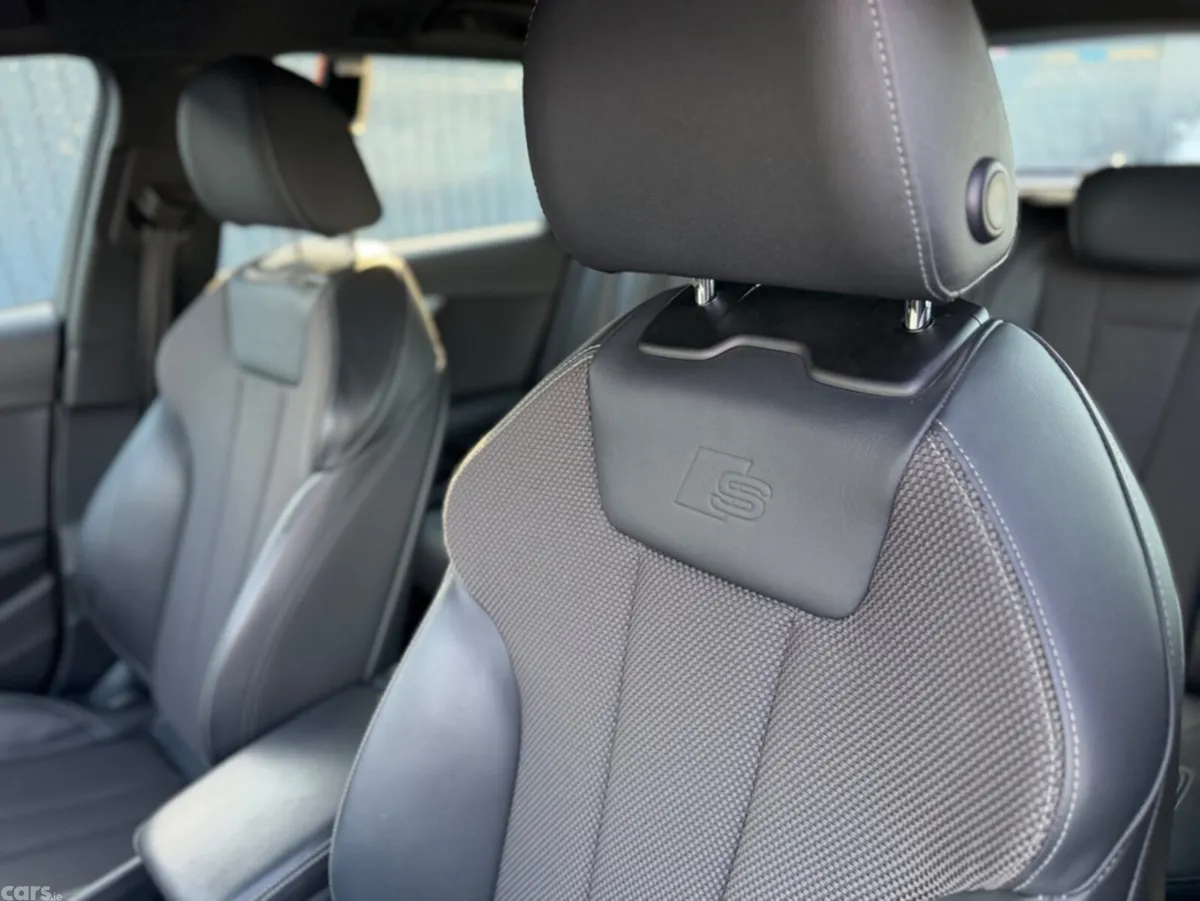 Audi A4 Estate, Petrol, 2019, White