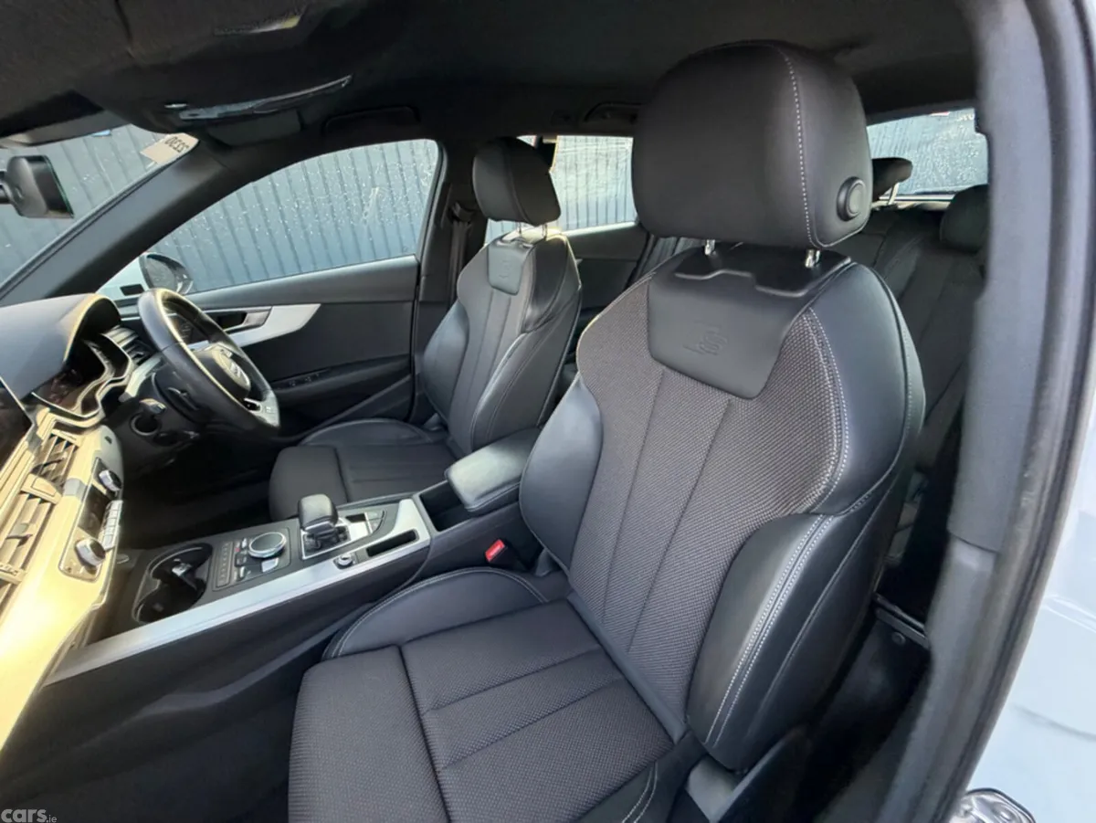 Audi A4 Estate, Petrol, 2019, White
