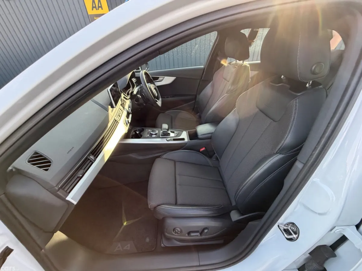 Audi A4 Estate, Petrol, 2019, White