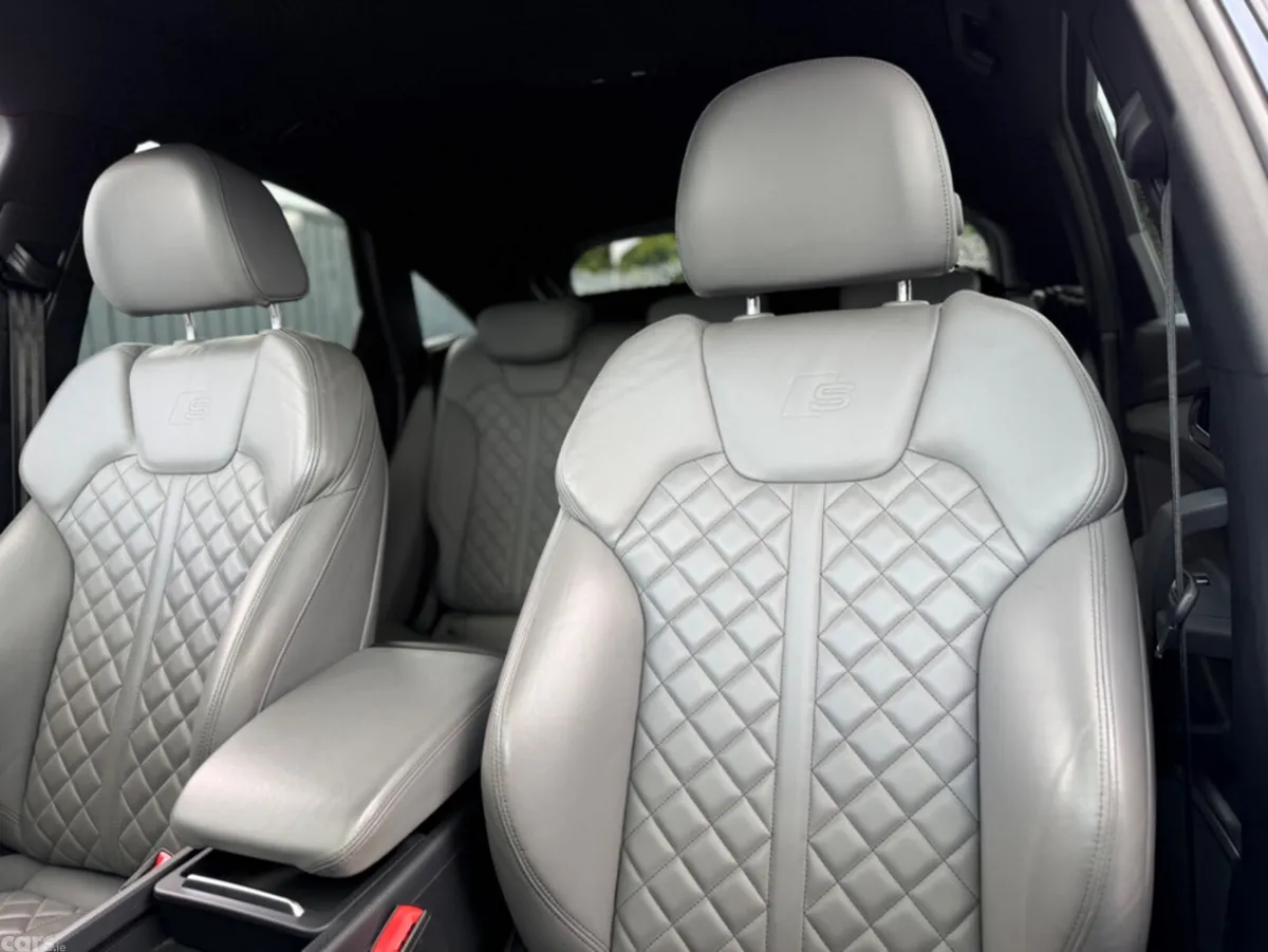 Audi Q5 SUV, Diesel, 2022, Blue