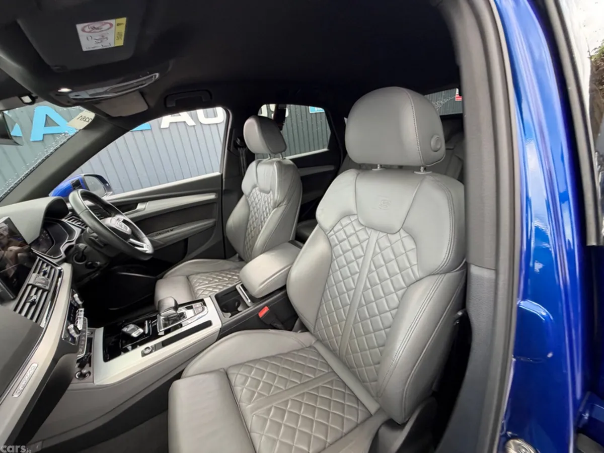 Audi Q5 SUV, Diesel, 2022, Blue