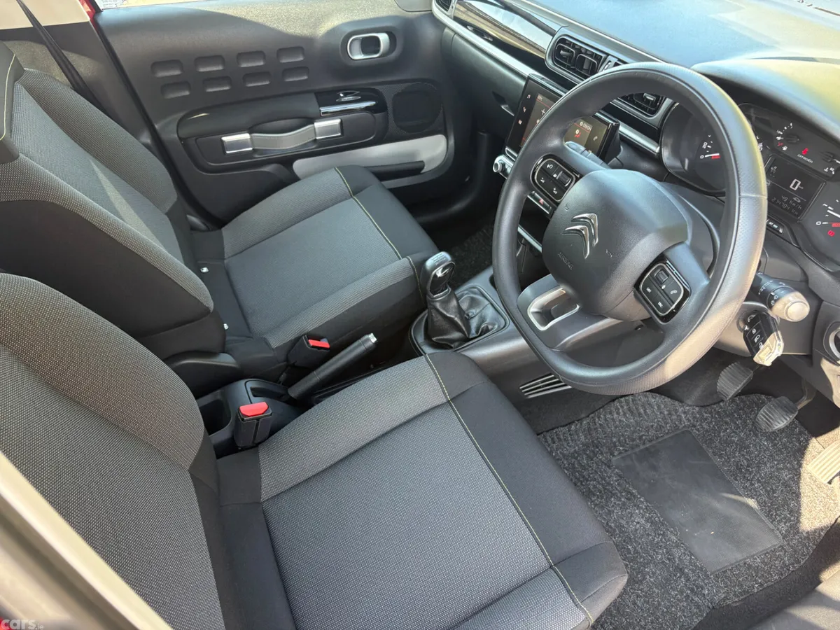 Citroen C3 Hatchback, Petrol, 2017, Red