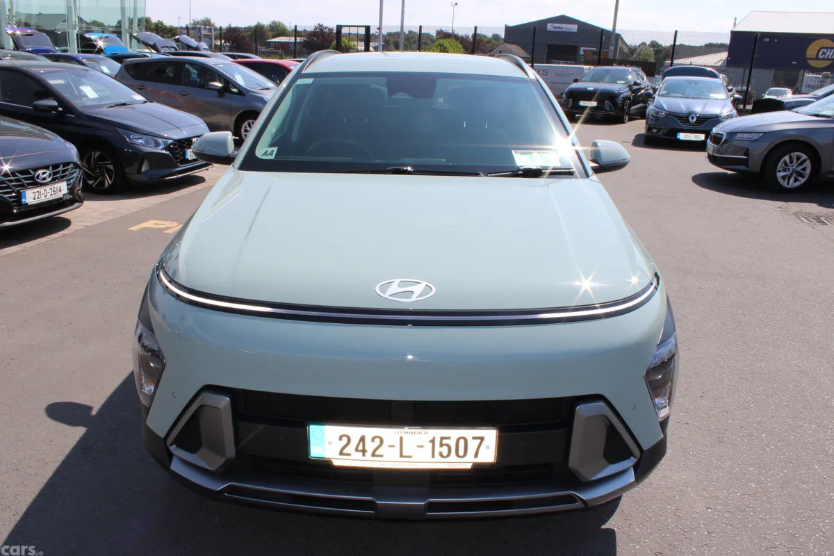 Hyundai KONA MPV, Petrol, 2024, Green