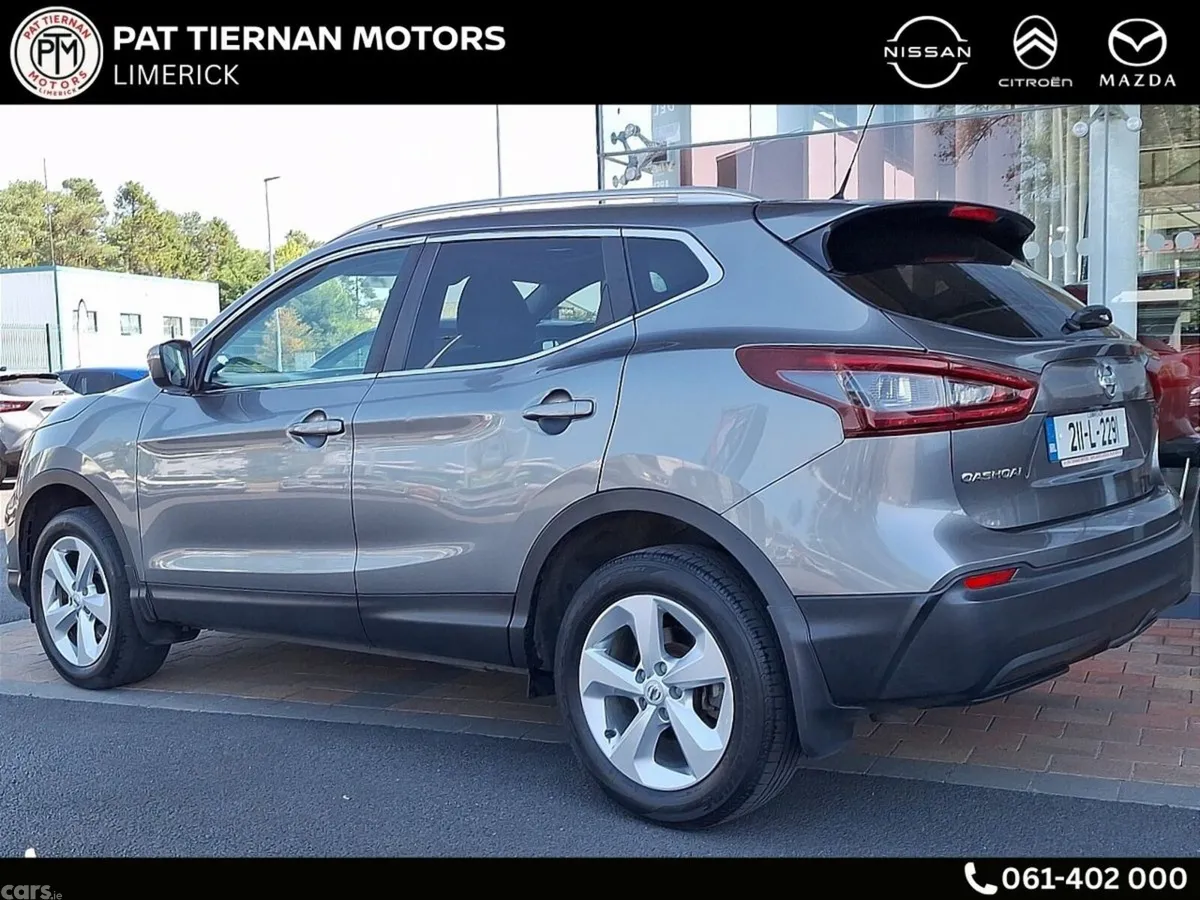 Nissan Qashqai MPV, Petrol, 2021, Grey