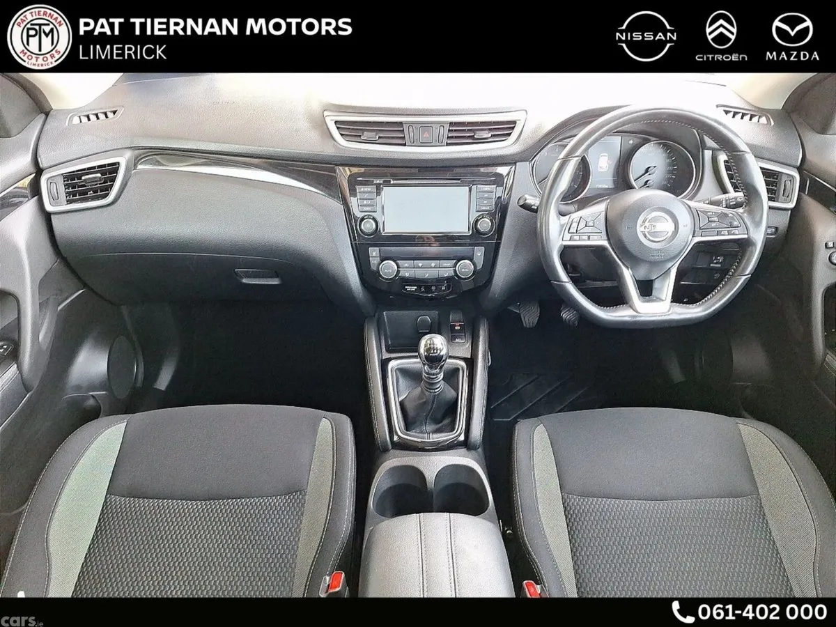 Nissan Qashqai MPV, Petrol, 2021, Grey