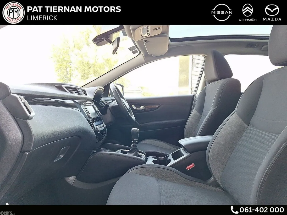 Nissan Qashqai MPV, Petrol, 2021, Grey