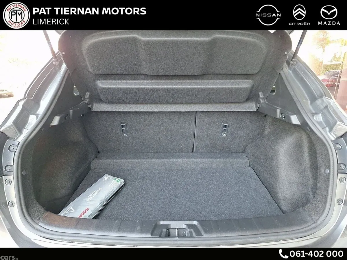 Nissan Qashqai MPV, Petrol, 2021, Grey