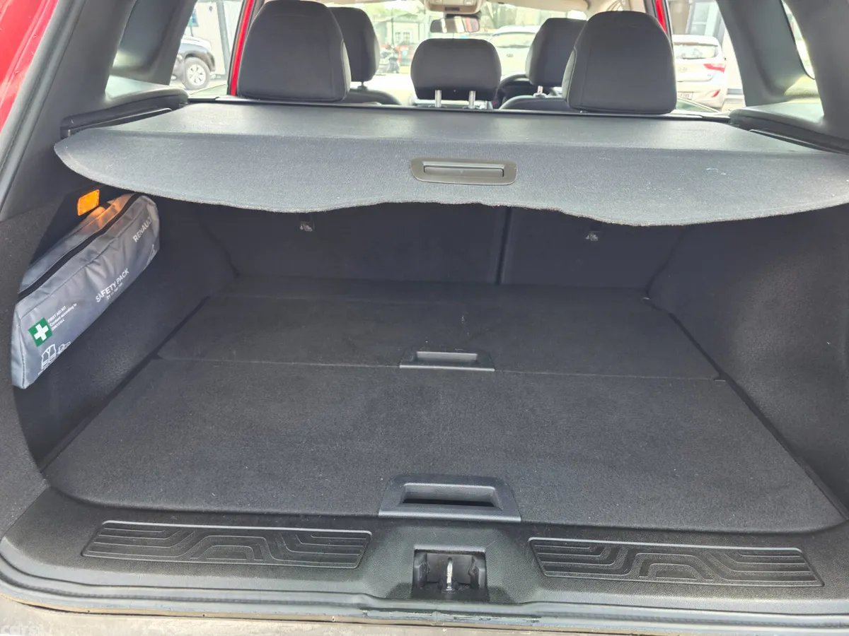 Renault Kadjar SUV, Diesel, 2018, Red